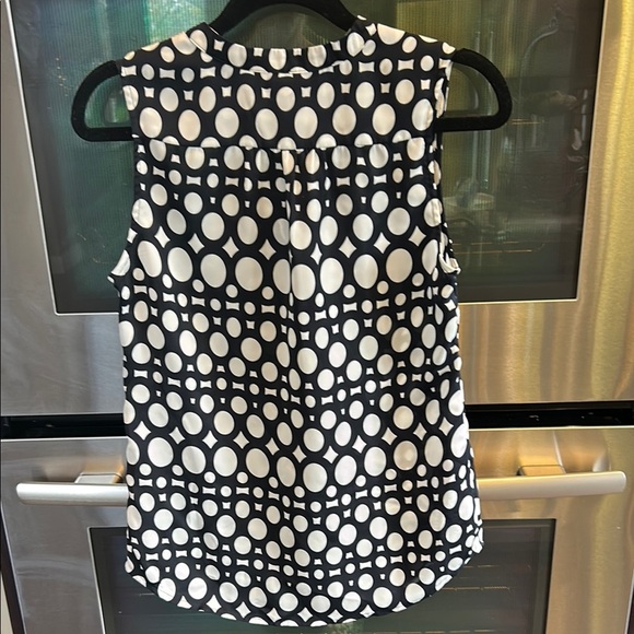 Banana Republic Black and White Blouse Elegant Top - Picture 4 of 4